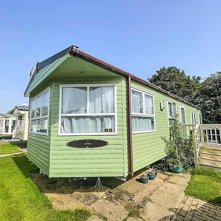 Lovely Caravan For Hire With Decking At Skipsea Sands In Yorkshire Ref 41015Wf Barmston Ngoại thất bức ảnh
